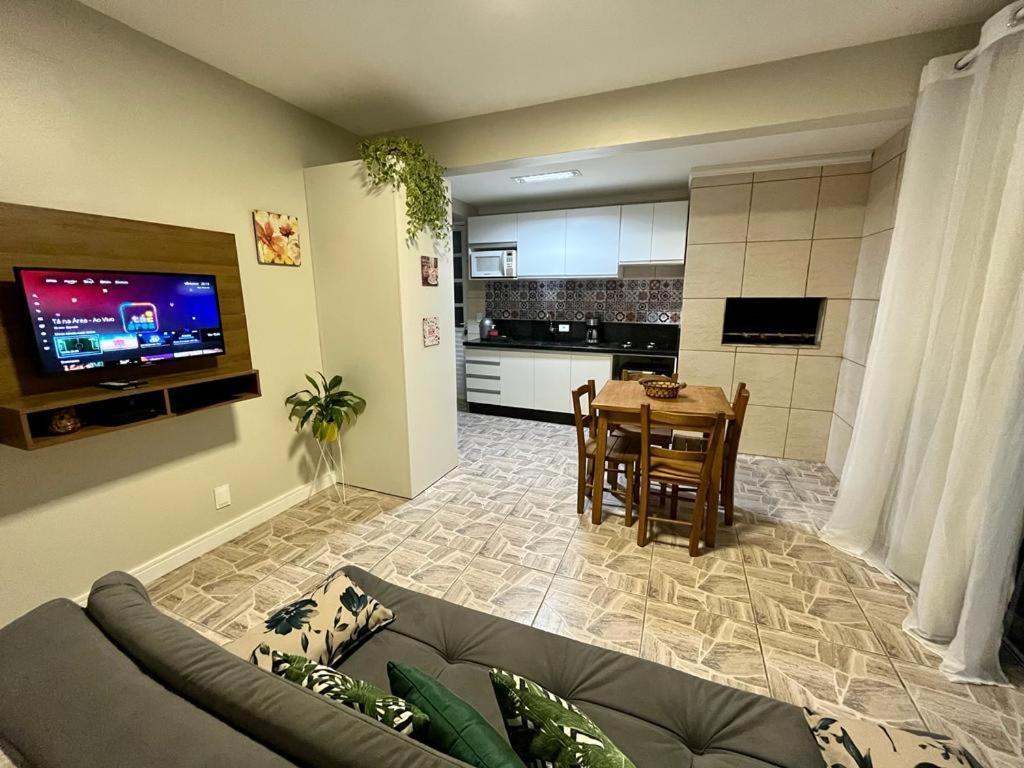Residencial Bernardo, Meia Quadra Do Trapiche Florianópolis 外观 照片