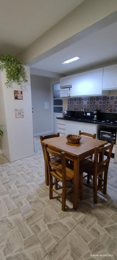 Residencial Bernardo, Meia Quadra Do Trapiche Florianópolis 外观 照片