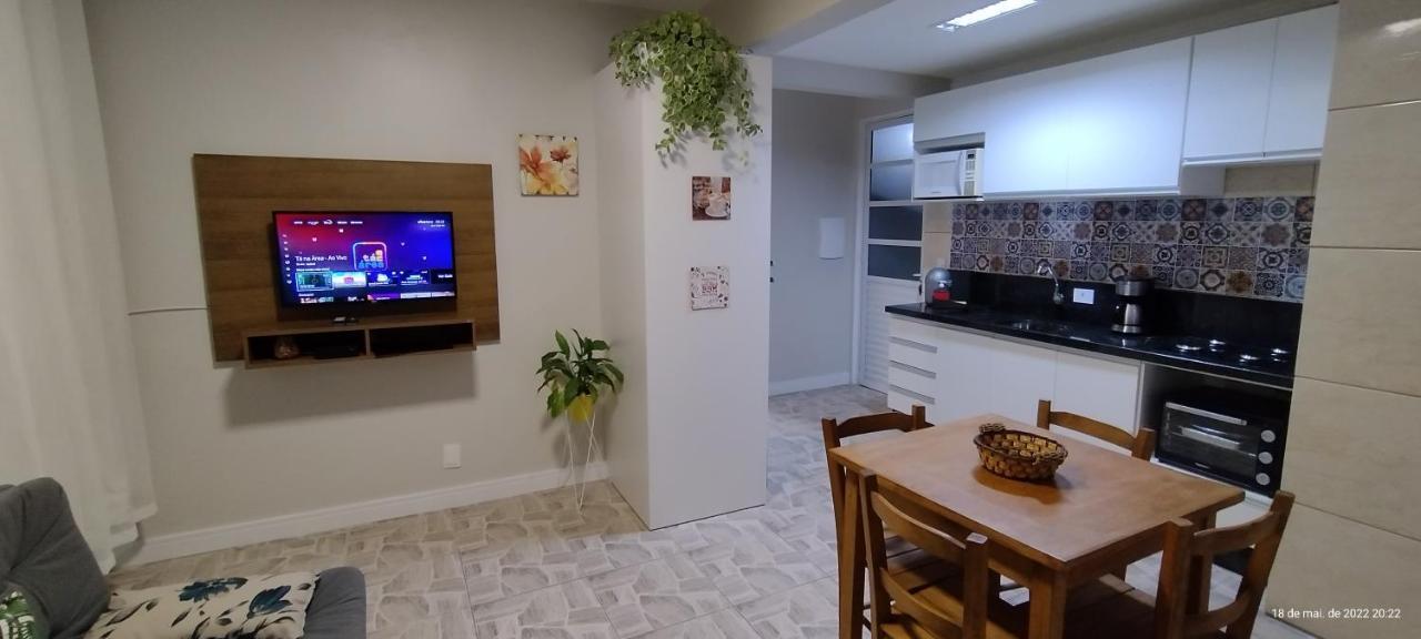 Residencial Bernardo, Meia Quadra Do Trapiche Florianópolis 外观 照片
